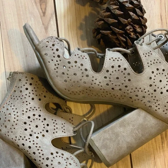 Guess shoes - Picture 4 of 8